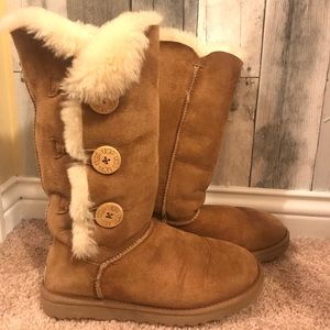 UGG Bailey Button Triplet II boots